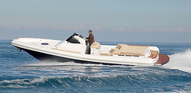  Botes de más de 7 metros 